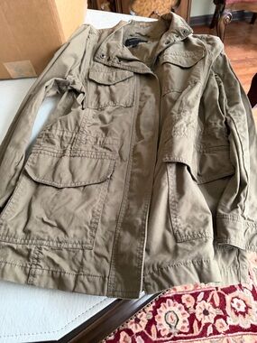 Banana Republic Ladies Jacket - Olive